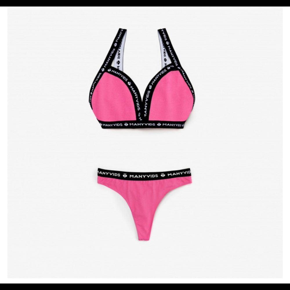 ManyVids Bra and Panty Set NWOT